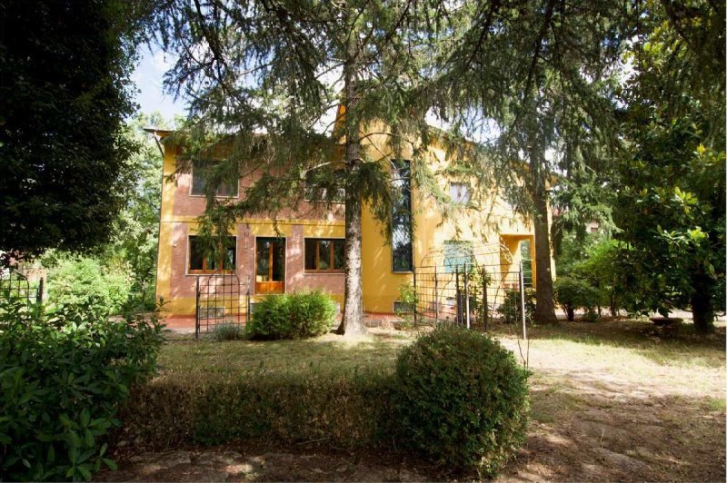 Detached house in Sarteano