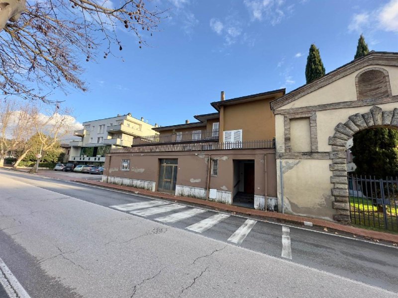 Casa indipendente a Assisi