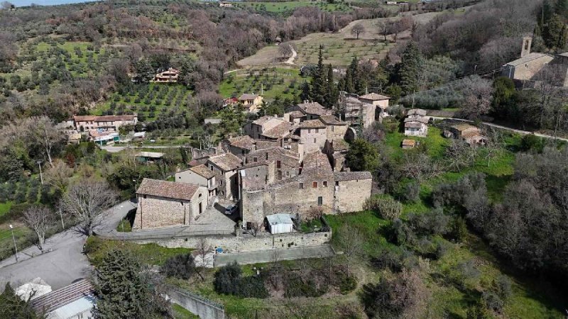 Half-vrijstaande woning in Assisi
