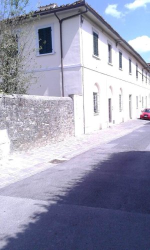 Top-to-bottom house in Florence