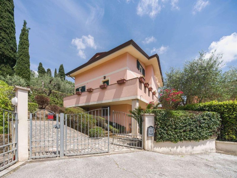 Villa in Massarosa