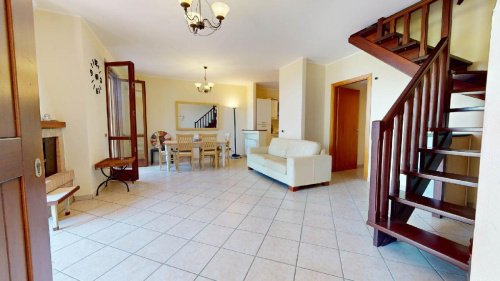 马焦内联排别墅