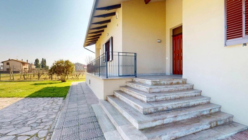 Villa in Cannara