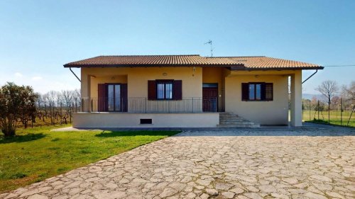 Villa in Cannara