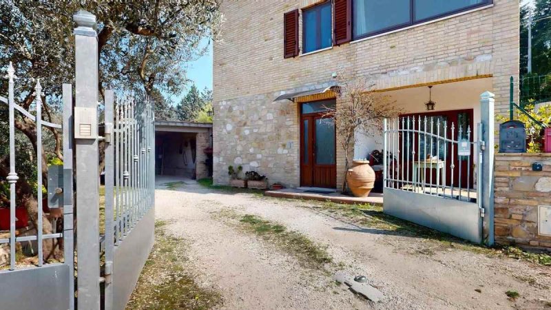 Einfamilienhaus in Assisi
