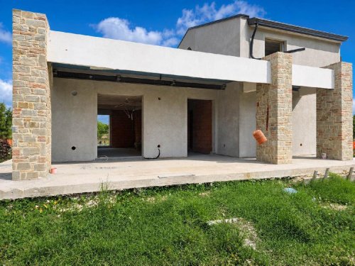 House in Cannara