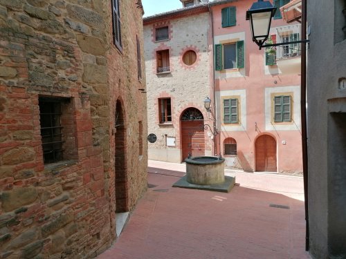 Semi-detached house in Paciano