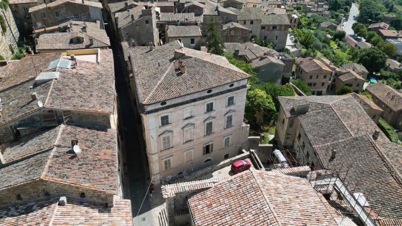 Edificio en Todi