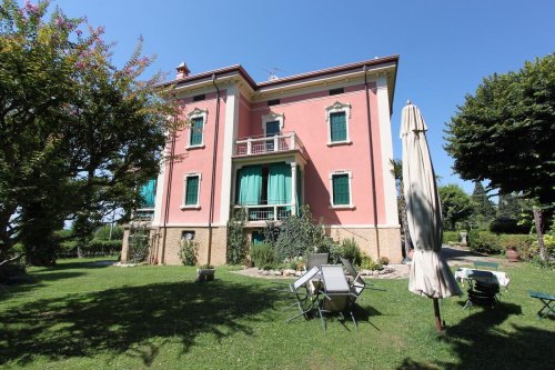 Country house in Lazise