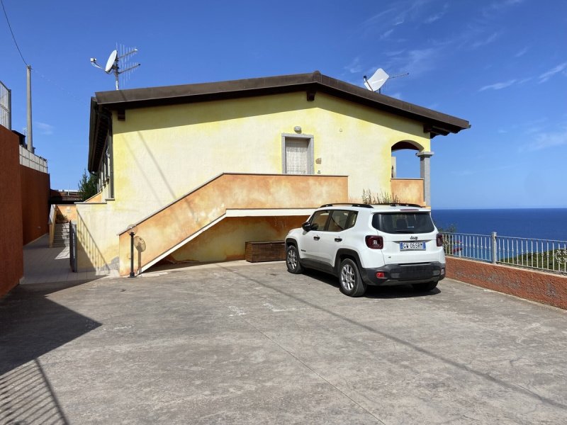 Квартира в Кастельсардо