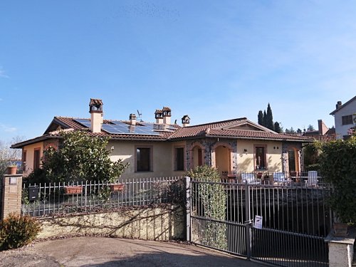 Villa in Porano