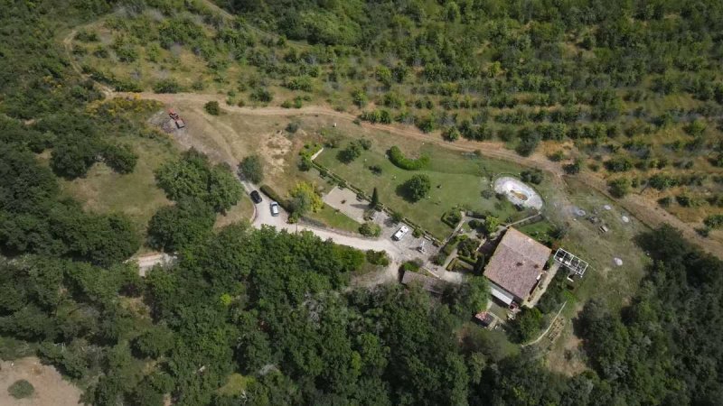 Farmhouse in Allerona