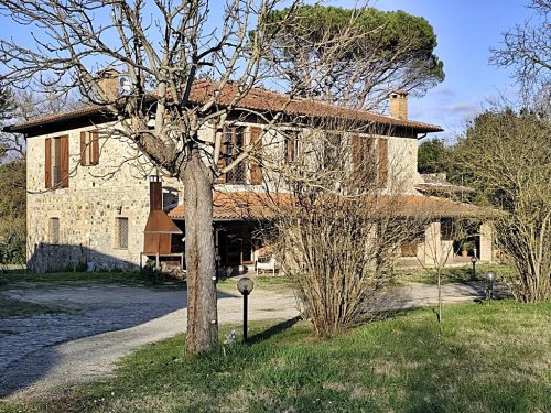 Farmhouse in Fabro