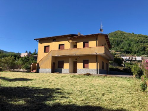 Detached house in Sillano Giuncugnano