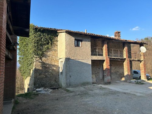 Casa di campagna a Castelnuovo di Garfagnana