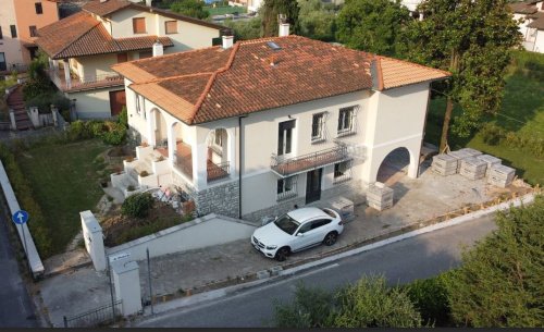 Villa i Borgo a Mozzano