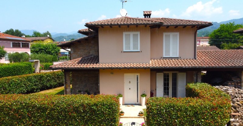 Semi-detached house in Coreglia Antelminelli