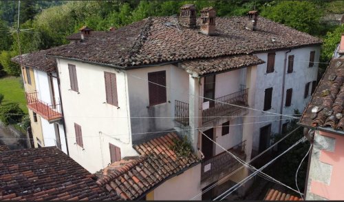 Особняк из двух квартир в Барга