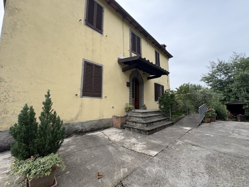 莫拉扎纳半独立房屋