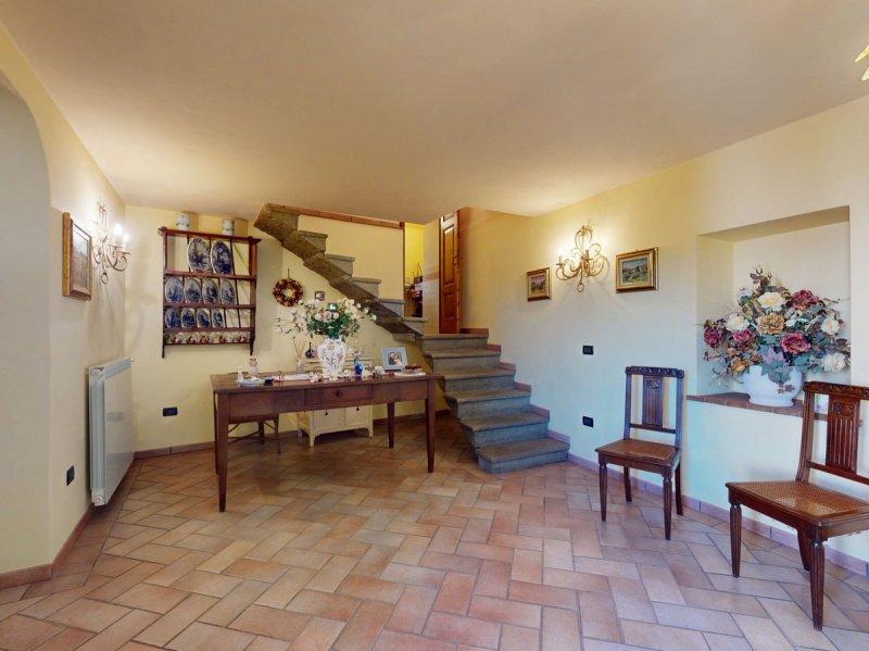 Half-vrijstaande woning in Bagni di Lucca