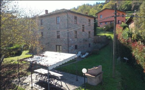 Villa in Camporgiano