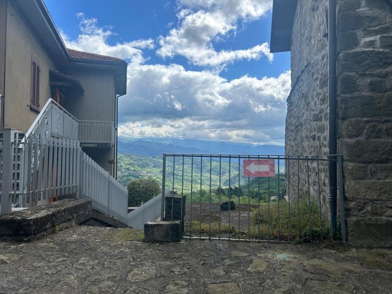 Maison jumelée à Camporgiano