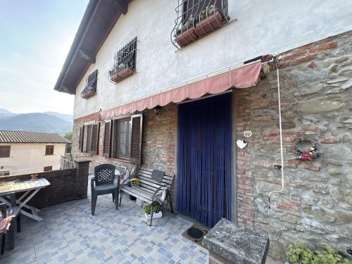 Casa indipendente a Barga