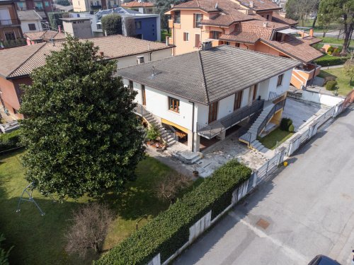 Vrijstaande woning in San Giovanni Lupatoto