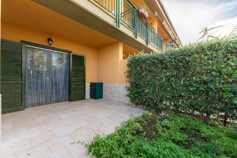 Appartement à Campofelice di Roccella