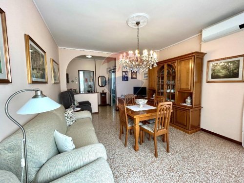 Apartamento en Costa Volpino