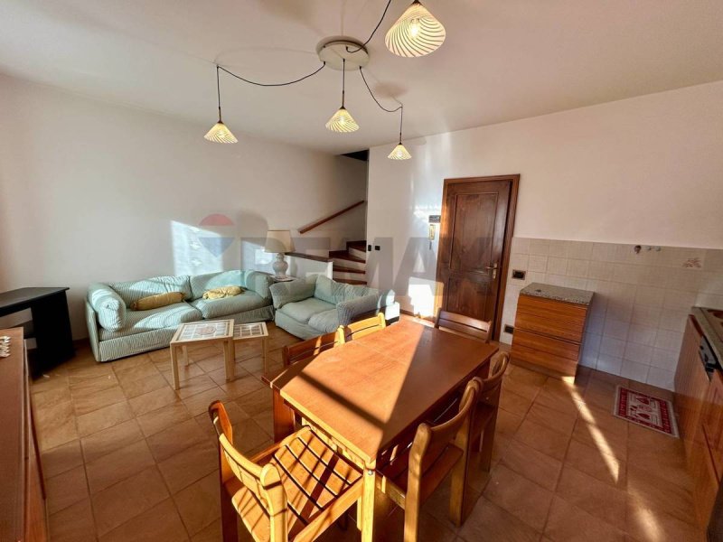 Особняк в Эндине-Гаяно