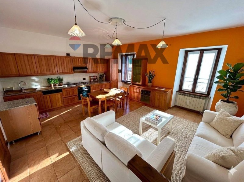 Особняк в Эндине-Гаяно