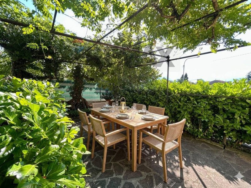 Appartement à Solto Collina