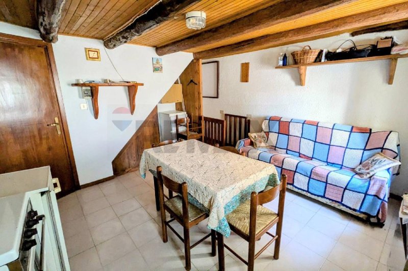 Half-vrijstaande woning in Pian Camuno