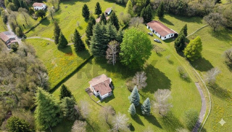 Einfamilienhaus in Solto Collina