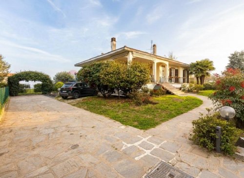 Villa a Merate