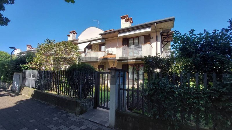 Apartamento em Treviolo