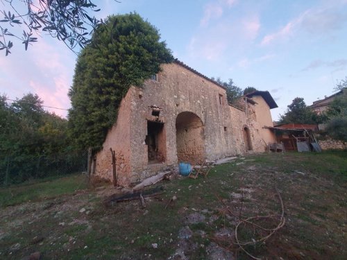 Klein huisje op het platteland in Veroli