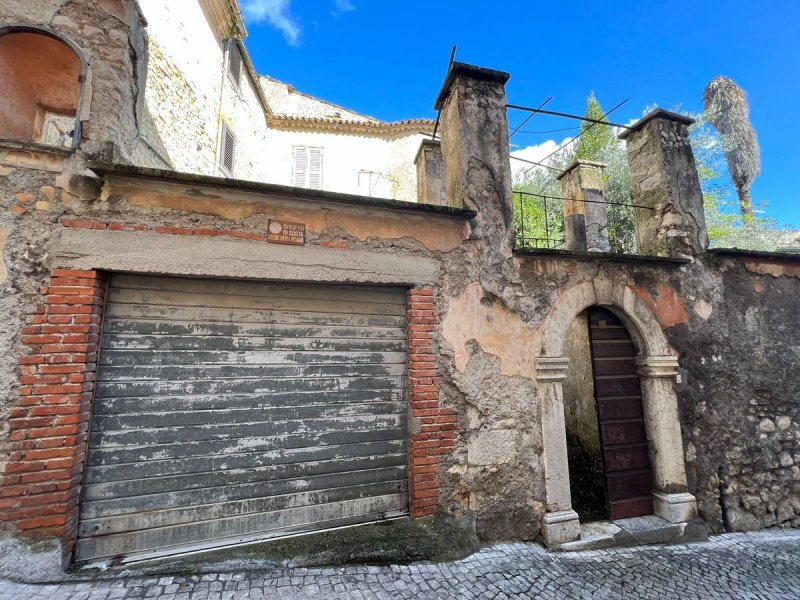 Casa geminada em Veroli