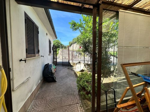 Casa semi indipendente a Castelliri