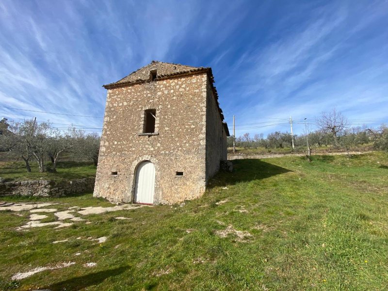 Casa independiente en Campoli Appennino