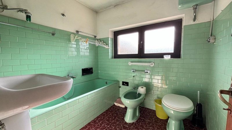 伊索拉-德尔利里半独立房屋