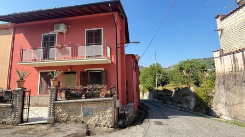 Semi-detached house in Monte San Giovanni Campano