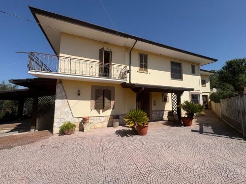 Casa independente em Monte San Giovanni Campano