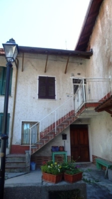 Casa semi indipendente a Mioglia