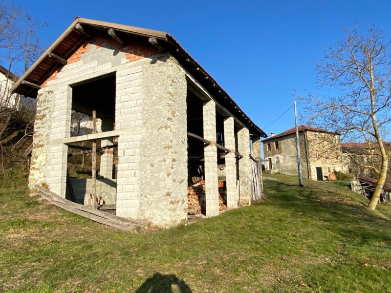 Farmhouse in Mioglia
