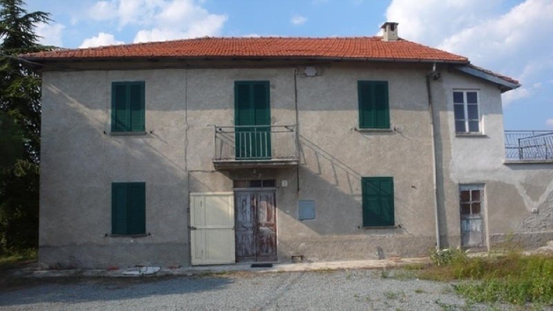 Farmhouse in Pareto