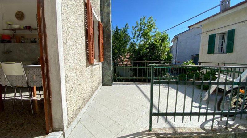 Semi-detached house in Ponzone