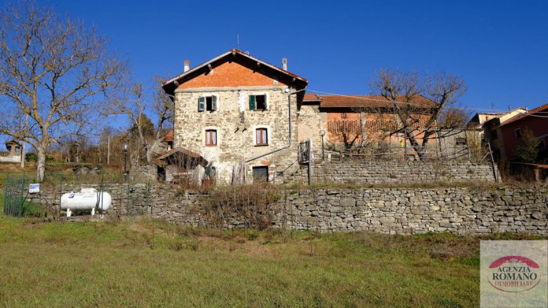 Casolare a Mioglia