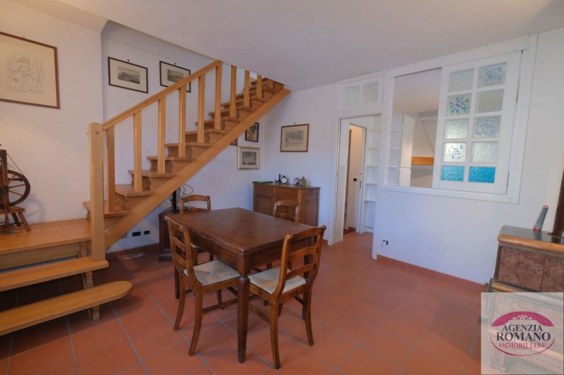 Hus från källare till tak i Cartosio